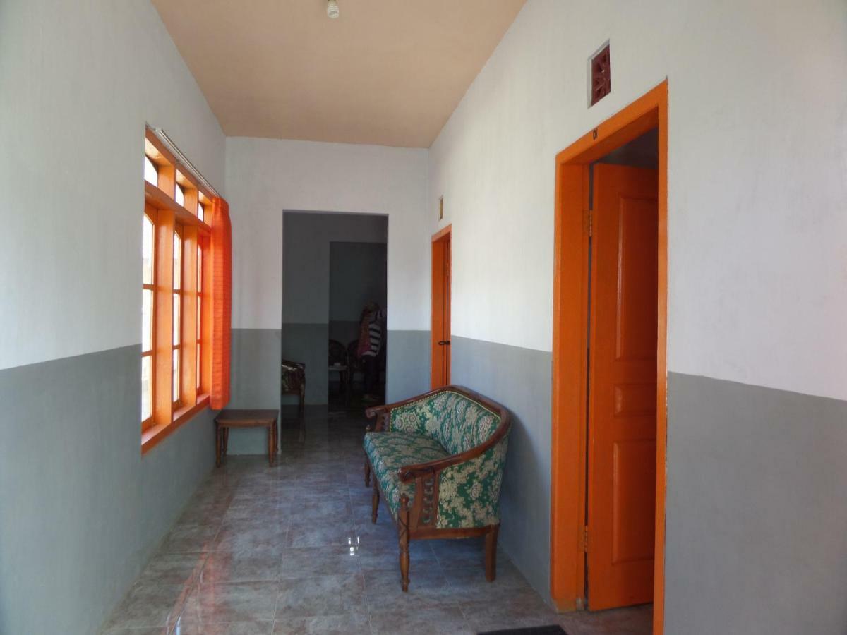 Tengger Indah Homestay ブロモ山 エクステリア 写真